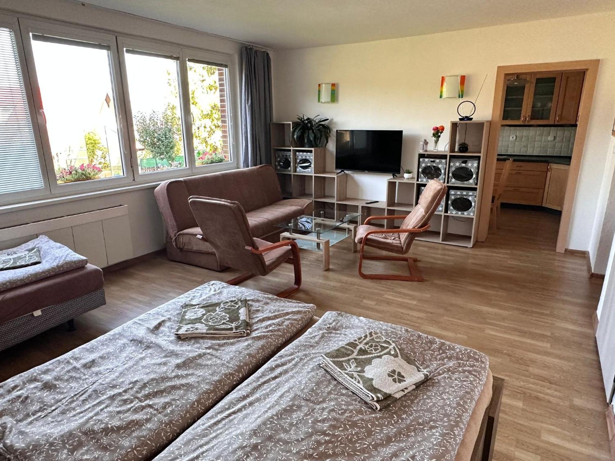 Apartmany U Rybnika เชสกี้ครุมลอฟ ภายนอก รูปภาพ